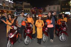 HANOI MOTOBIKE TOURS LED BY WOMEN: HANOI BY NIGHT FOODIE MOTOBIKE