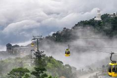 GOLDEN BRIGE & BA NA HILLS 1 DAY INCLUDING BUFFETS LUNCH & 2 WAYS CABLE CAR