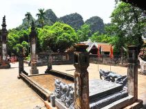 Hanoi - Hoa Lu - Tam Coc Grottoes - Mua Cave - Thung Nham Bird Garden - Ninh Binh Tours 2 Days 1 Night