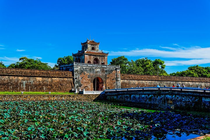HUE IMPERIAL CITY PRIVATE TOUR 