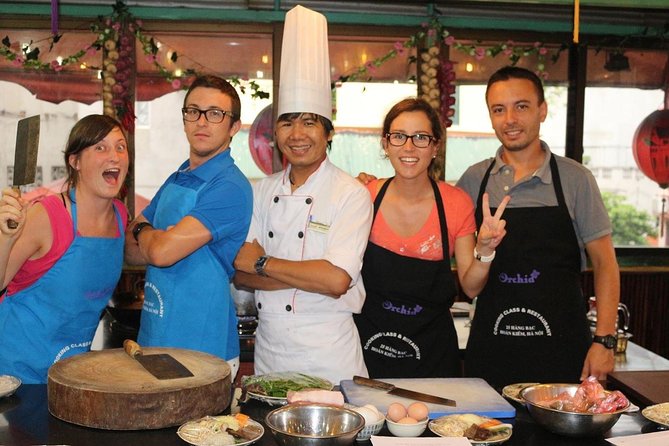 HANOI COOKING CLASS AND MARKET TOUR WITH CHEF 