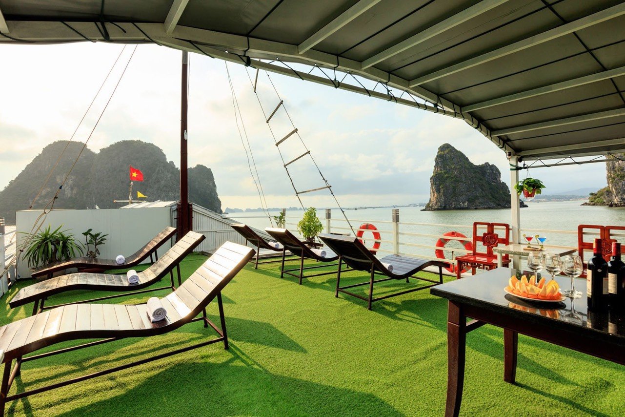 HALONG BAY DISCOVERY 2 DAYS 1 NIGHT WITH 3 STARS CRUISE