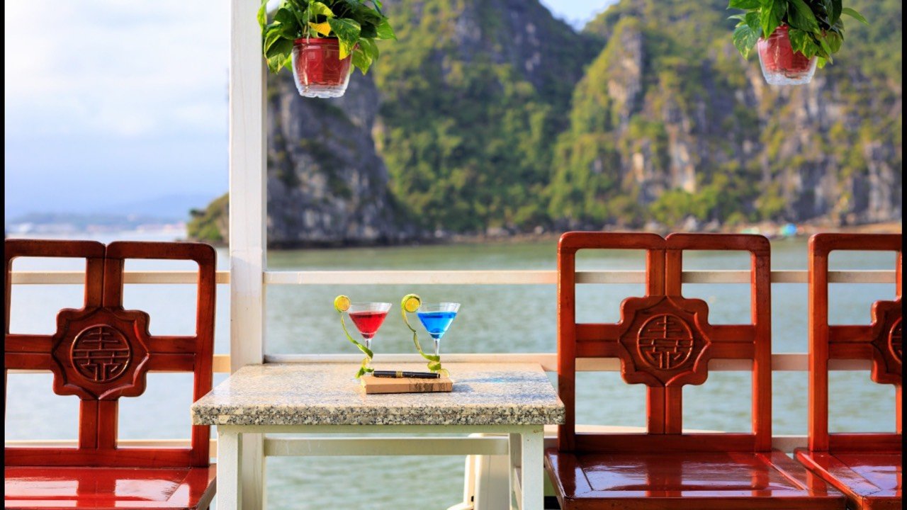 HALONG BAY DISCOVERY 2 DAYS 1 NIGHT WITH 3 STARS CRUISE