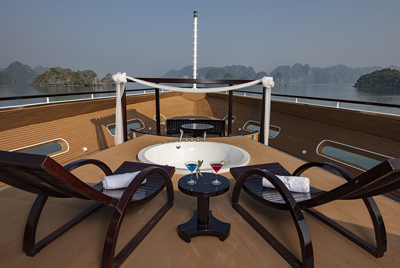 SCALET PEARL LUXURY CRUISE 