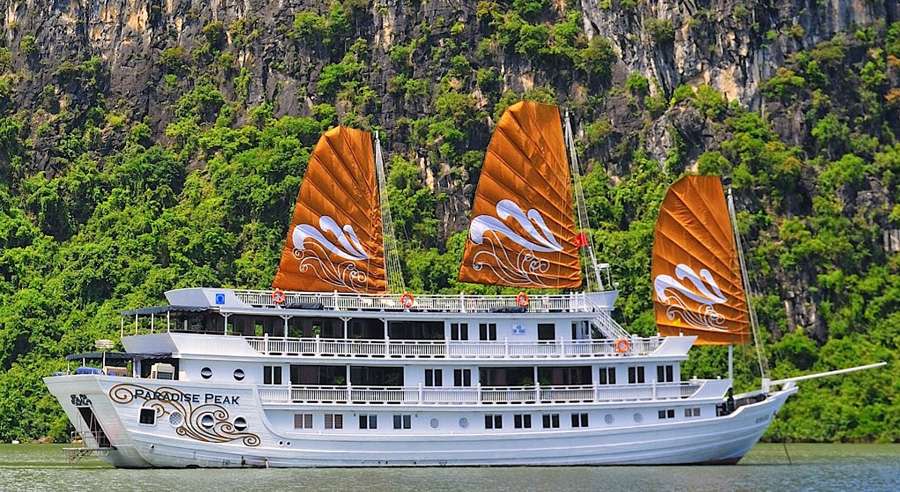 Paradise Peak Cruise 2 Days/1 Night