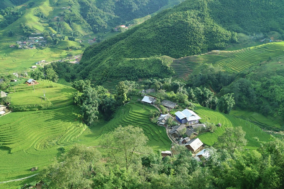 Sapa Tour By Train - 3 Nights 2 Days - Sleep in Homestay