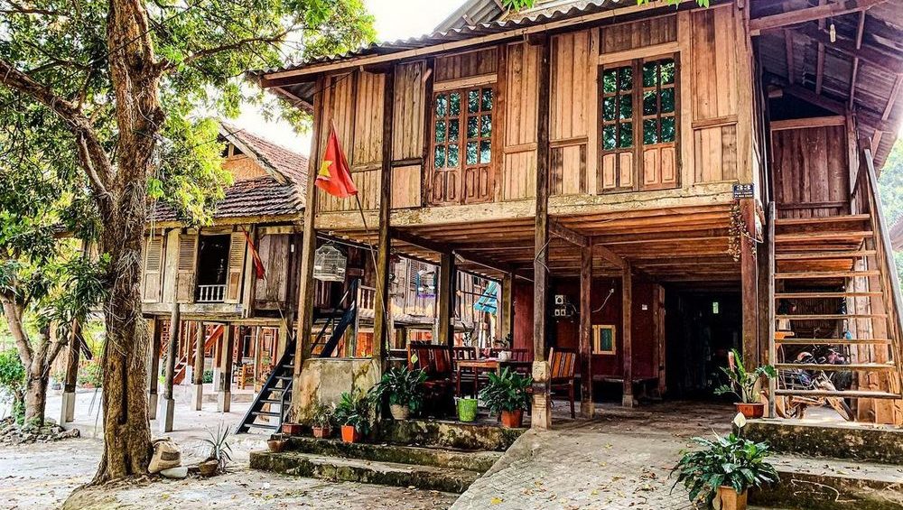 Mai Chau - Pu Luong - Ninh Binh Hard Trek Tours 4 Days 3 Nights
