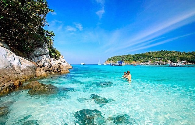 Cham Island Sightseeing & Snorkeling Tour