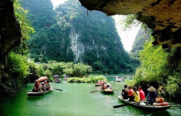 Ninh Binh Tour 1 Day (Hoa Lu - Trang An)